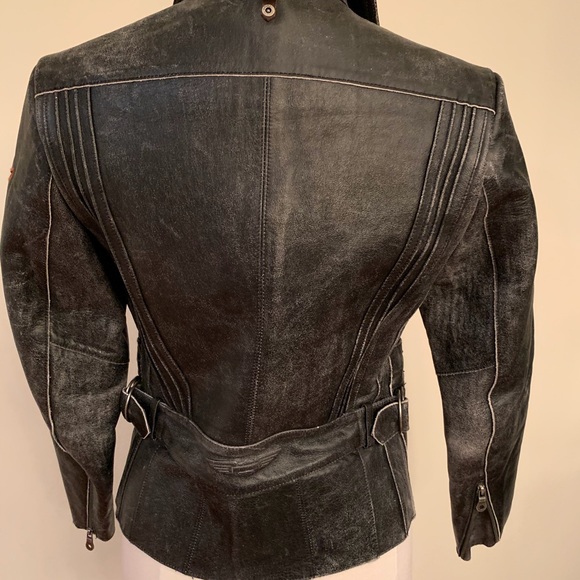 Ladies Harley-Davidson distressed leather jacket - Picture 3 of 8